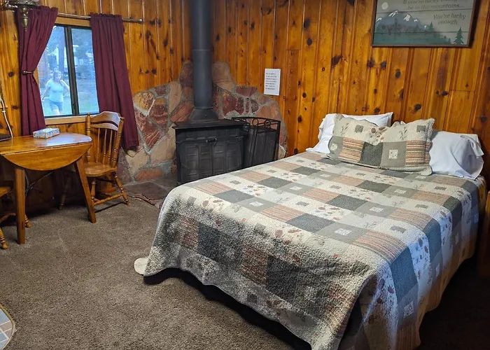 Lodge Double B