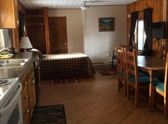 Double B Lodge *